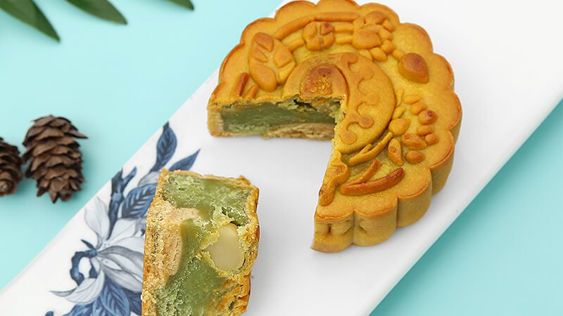 Bánh Trung Thu Trà Xanh Kinh Đô - Hương Vị Truyền Thống